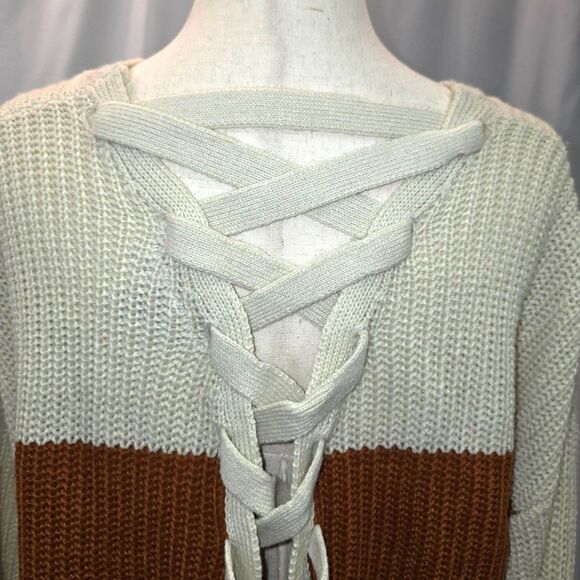 Derek Heart Lace Up Three Tone Sweater Size XL - Picture 4 of 8